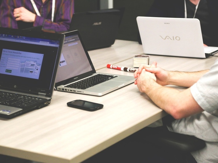 «Госуслуги» помогают выпускникам калужских школ