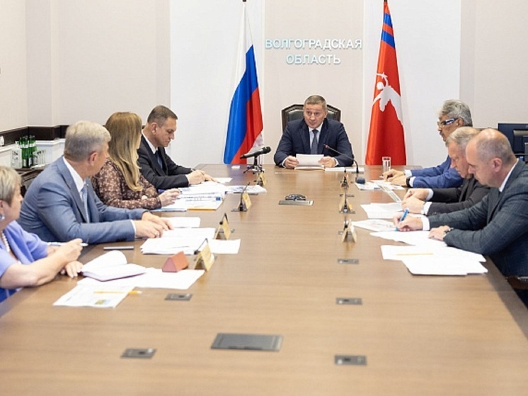 В Волгоградской области по 1 млн рублей получит средний медперсонал