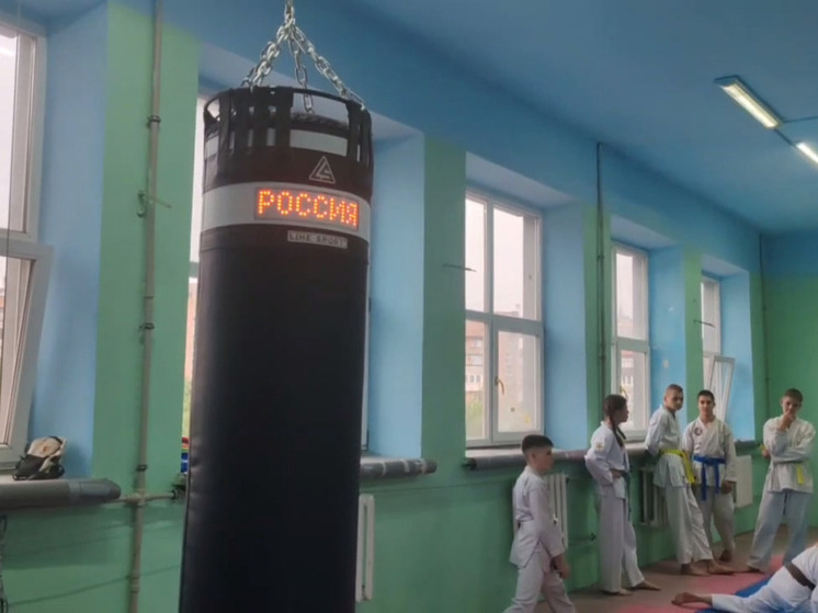 Интерактивные боксёрские мешки завезли в ДНР