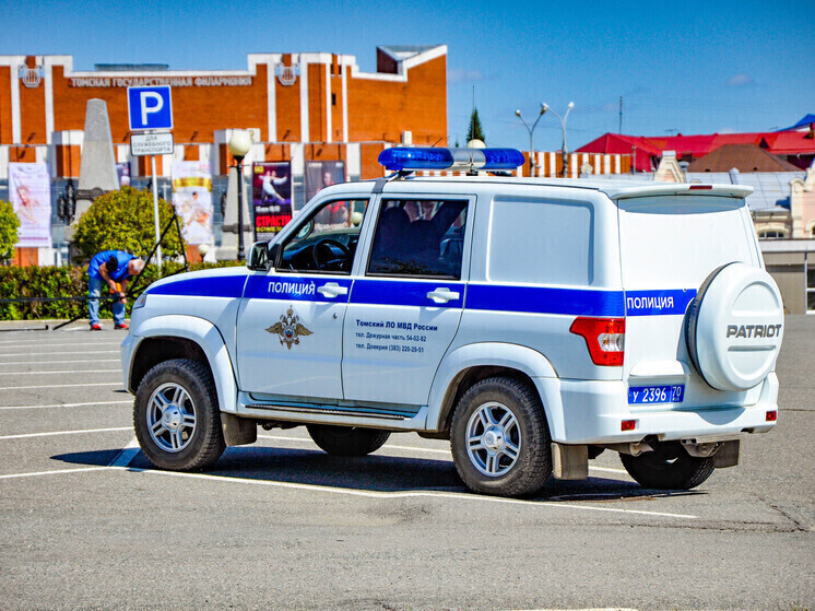 Мужчина с ножом угрожал прохожим на улице Степана Разина в Томске