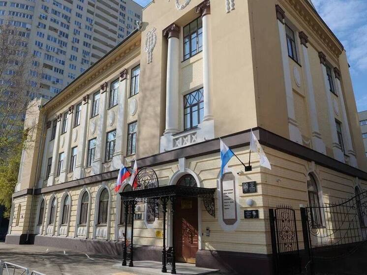 В саратовской "школе героев" отремонтируют и оснастят кабинеты труда за 11 млн