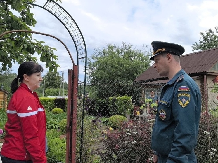 В гости к костромским огородникам неожиданно пришел пожарный