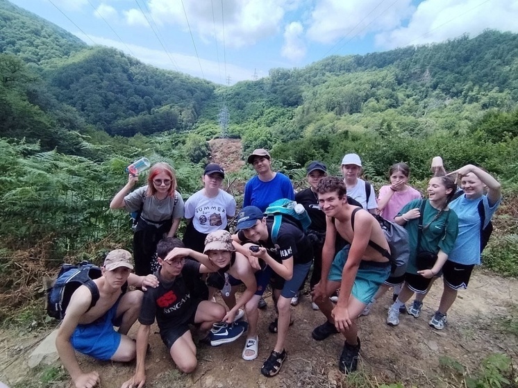 Участниками туристических программ в Сочи станут более четырёх тысяч школьников