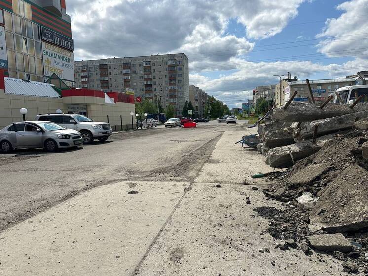 В Сургуте активно ремонтируют улицу Профсоюзов