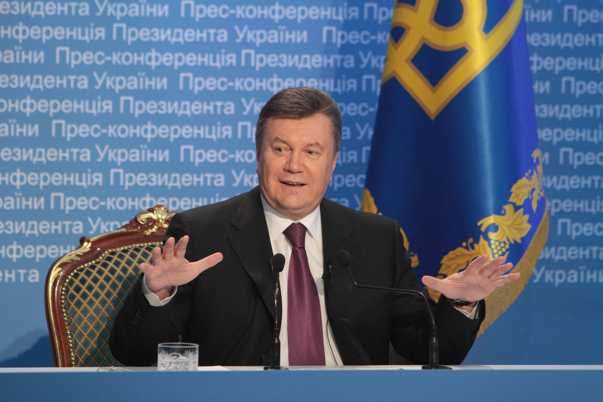 На Канарах заметили человека похожего на Януковича