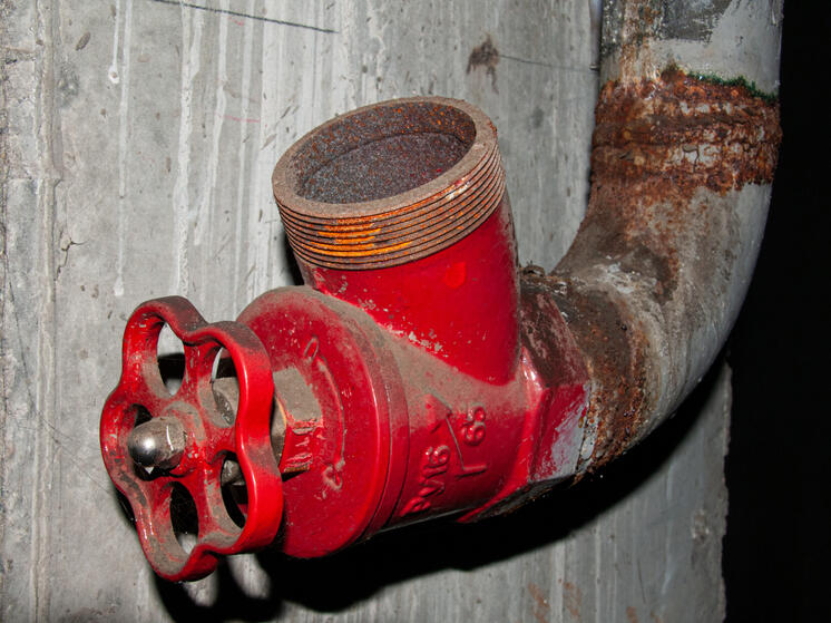 Якубовский: субсидию на оплату ЖКХ могут получить пенсионеры и инвалиды