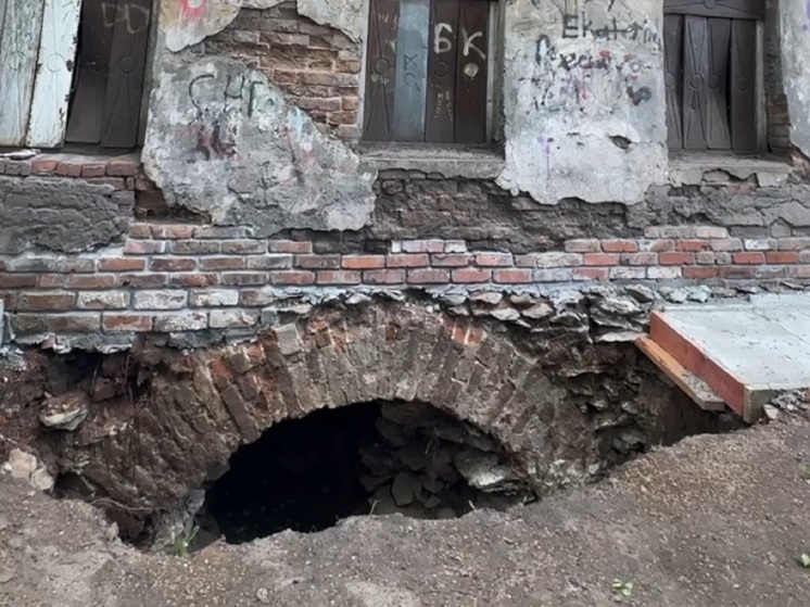В Нижним Тагиле раскопали скрытые входы в старинном Доме управляющего