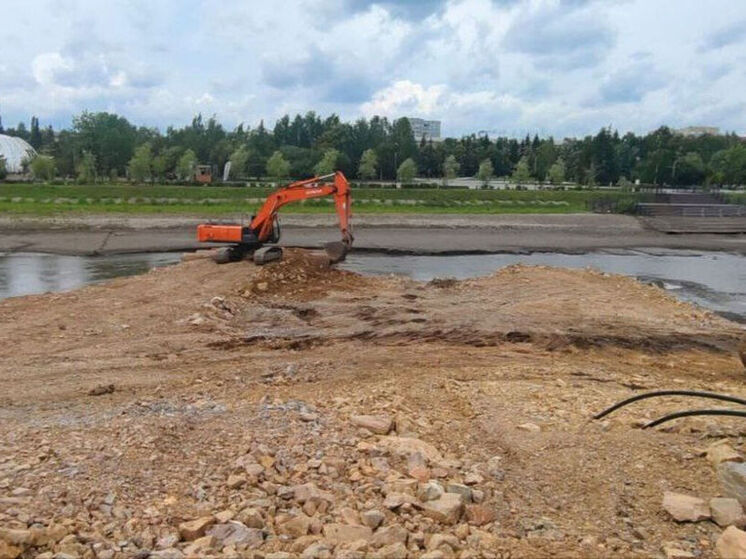 Уникальный пешеходный мост начали строить в Кемерове
