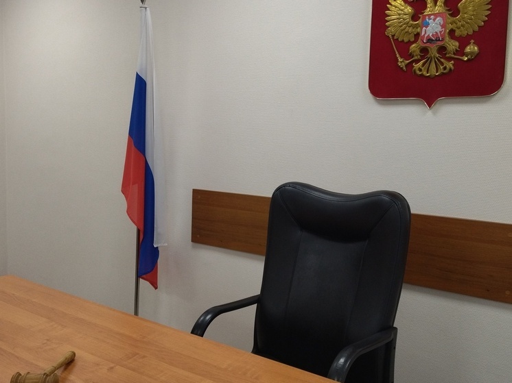 Во Владимирской области сломавшая бедро на крыльце магазина женщина отсудила 1 млн рублей