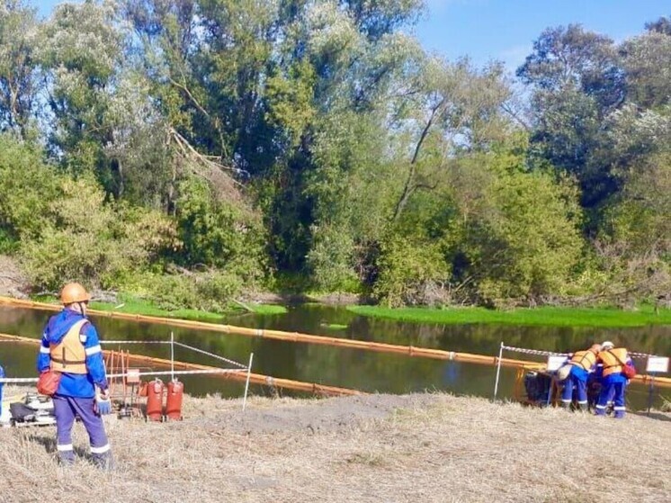 В Орловской области устраняли условную нештатную ситуацию с выходом нефтепродукта на поверхность воды