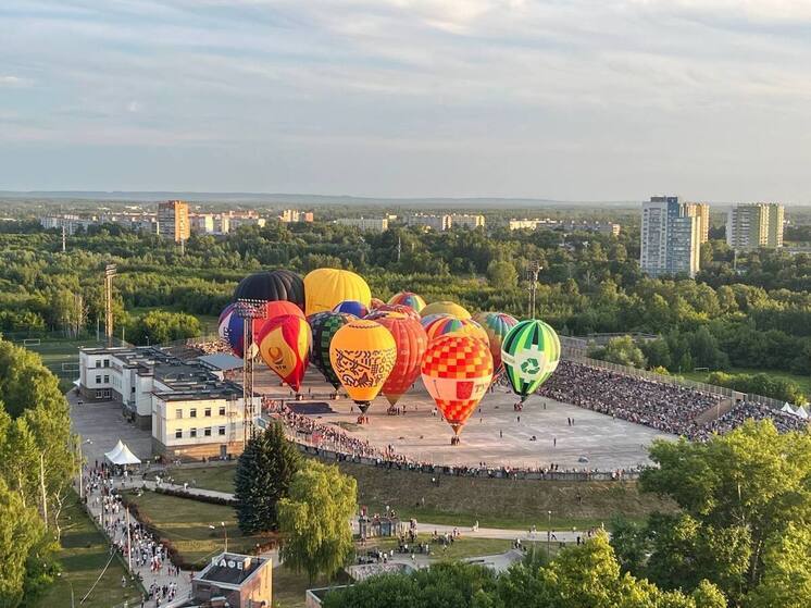 Целую неделю нижегородцы смогут наблюдать за полётами воздушных шаров