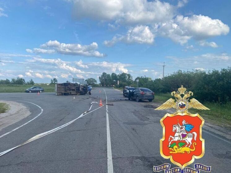 Легковушка протаранила скорую в округе Луховицы