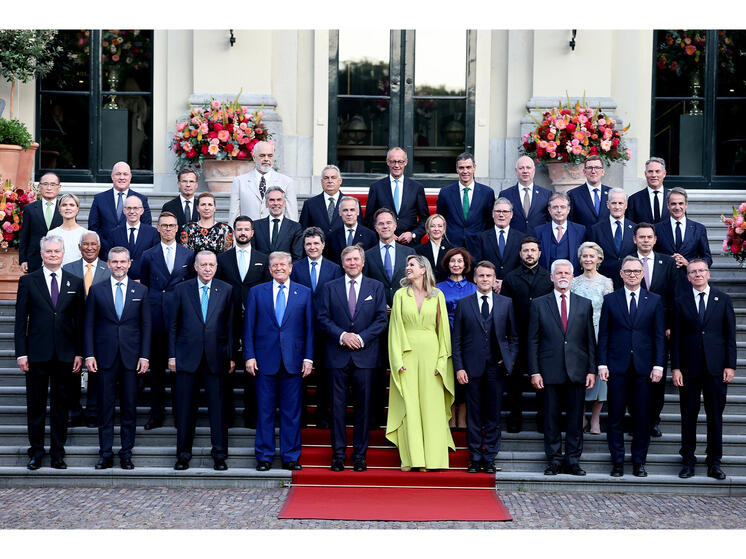 На саммите в Гааге главной головной болью НАТОвцев названа Россия