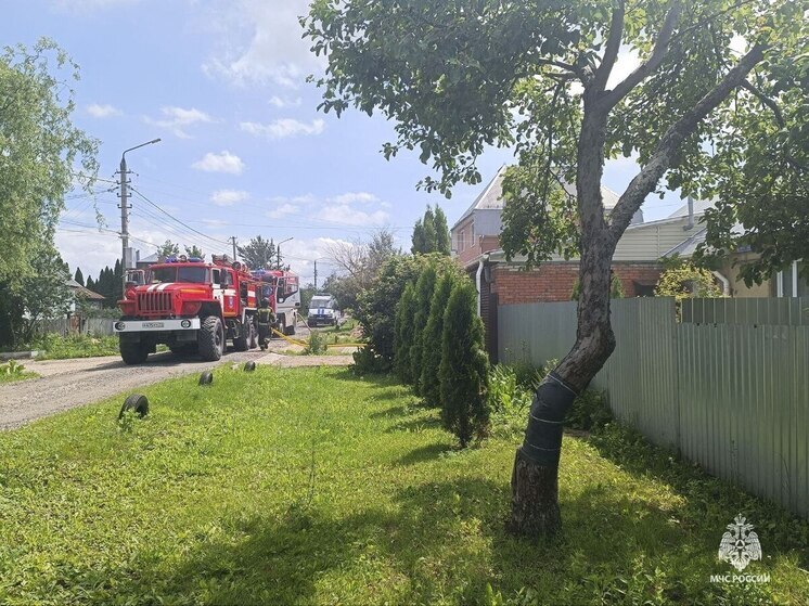 Строительный вагончик вспыхнул в Туле