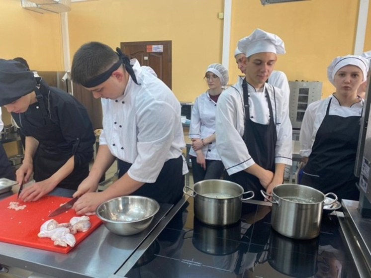 Участники студотрядов на базе Краснодарского кооперативного института освоят новые профессии на практике
