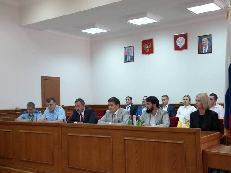 Депутаты Махачкалы рассмотрят вопрос о прекращении полномочий мэра Юсупова