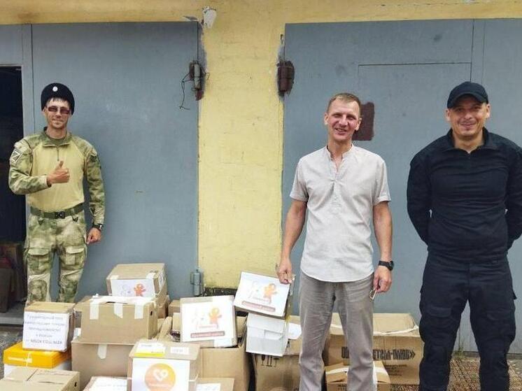 Жителям Геническа передана гумпомощь из Краснодарского края