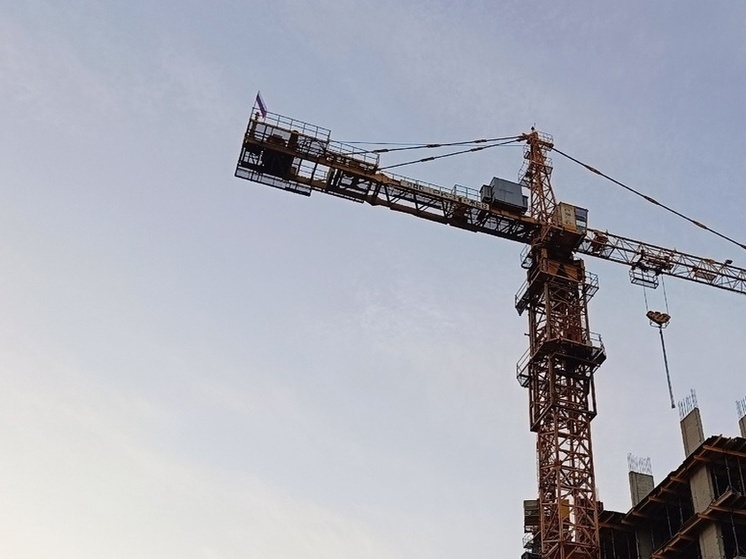 В Мариуполе продолжается строительство многофункцианального медцентра