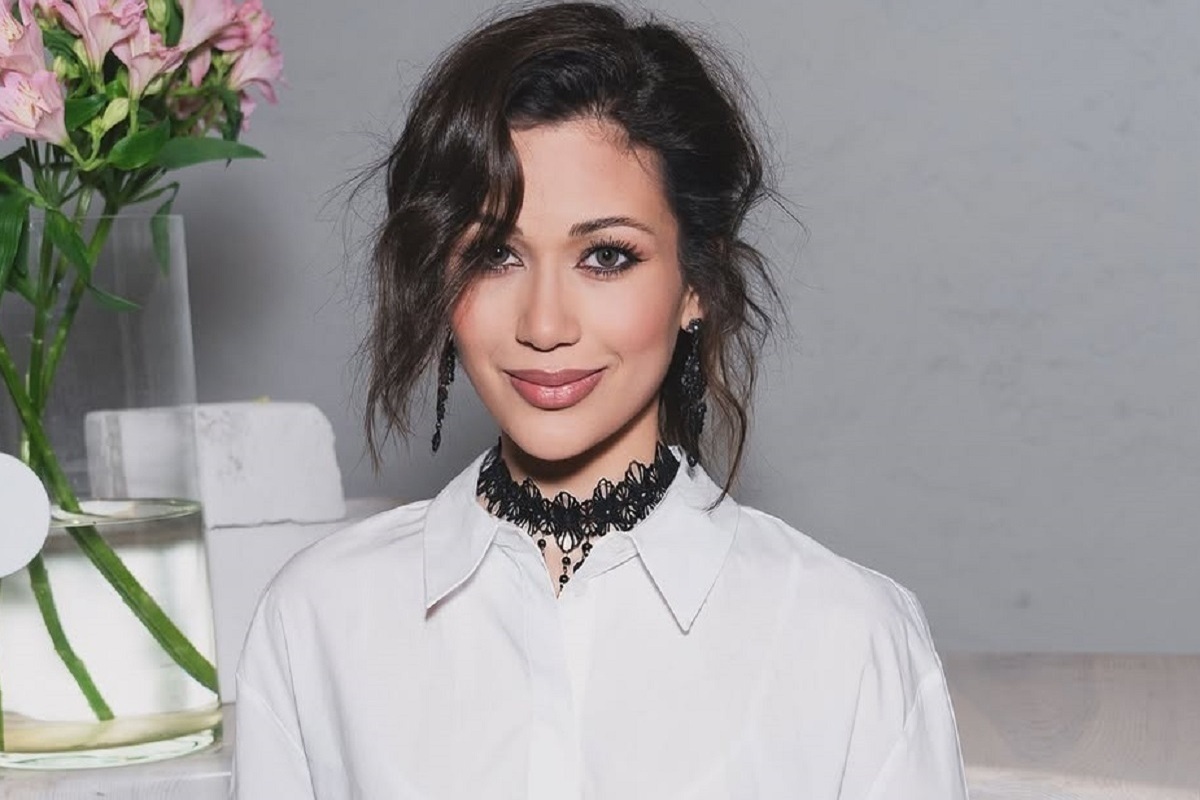 Фигуристка появилась среди бомонда