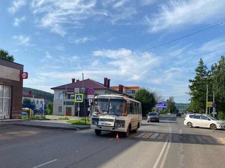 В Горно-Алтайске водитель автобуса сбил 78-летнюю женщину на «зебре»