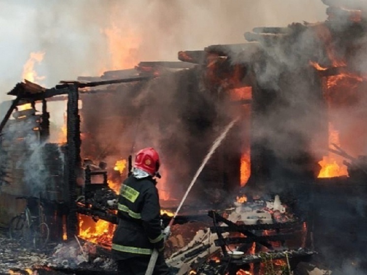 Количество жертв пожара в деревне Тахтасово Олонецкого района Карелии увеличилось