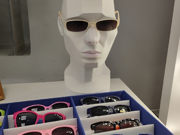 Роспотребнадзор Хакасии посоветовал выбирать солнцезащитные очки с коричневыми, зелеными или серыми линзами