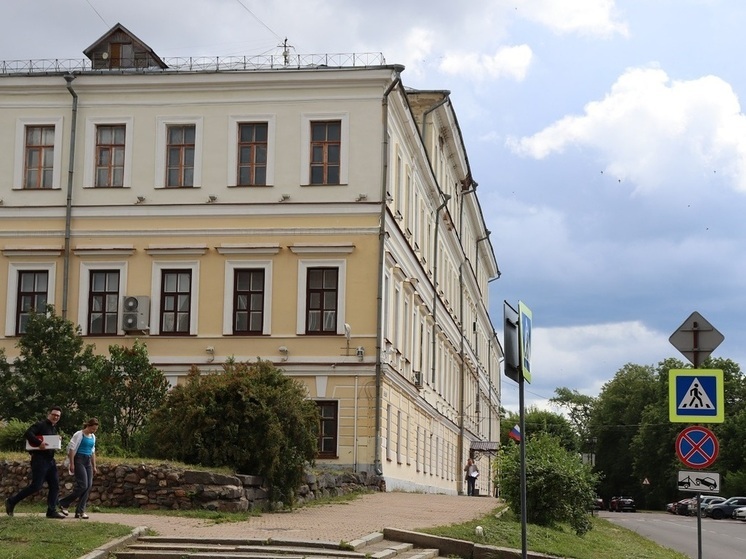 КГУ за счет федерального бюджета реконструирует главный корпус