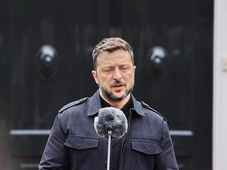Volodímir Zelenski en la cumbre de la OTAN