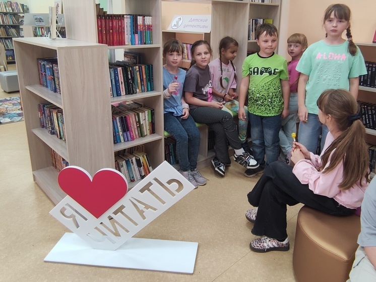 Для школьников Серпухова провели игру «Цветочная поляна»