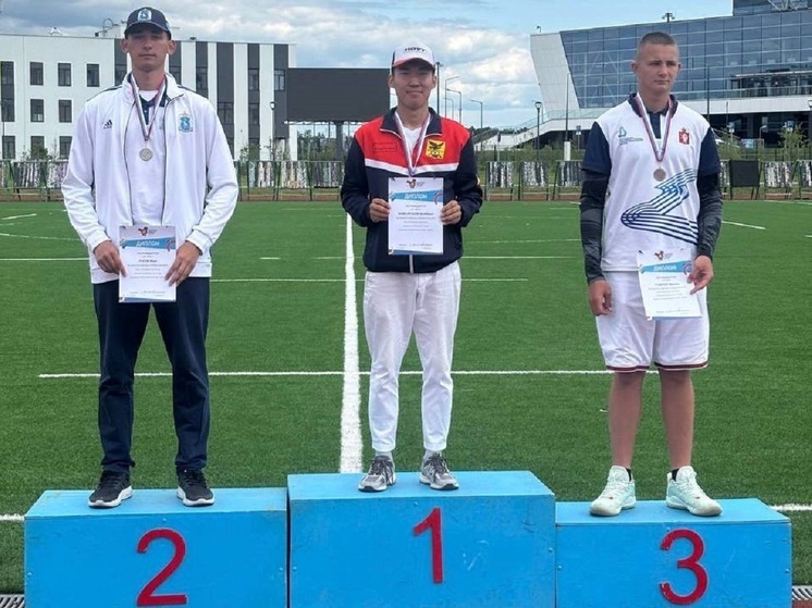Лучник из Лабытнанги стал серебряным призером всероссийских соревнований