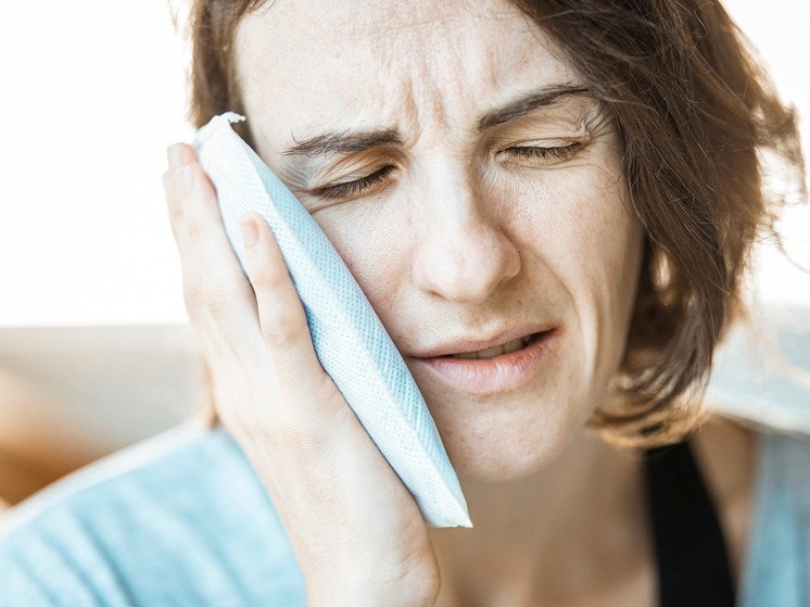 Жительнице Долгопрудного с вылетевшей челюстью не смогли помочь в местном травмпункте