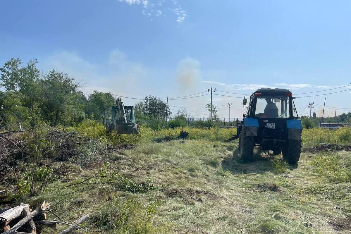 В посёлке Энергетик Новоорского района продолжаются работы по благоустройству