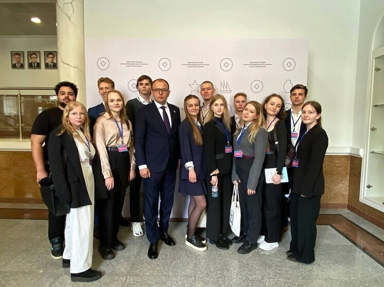 Проект «Открытый Смольный 2.0» начал стажировку в Красногвардейском районе
