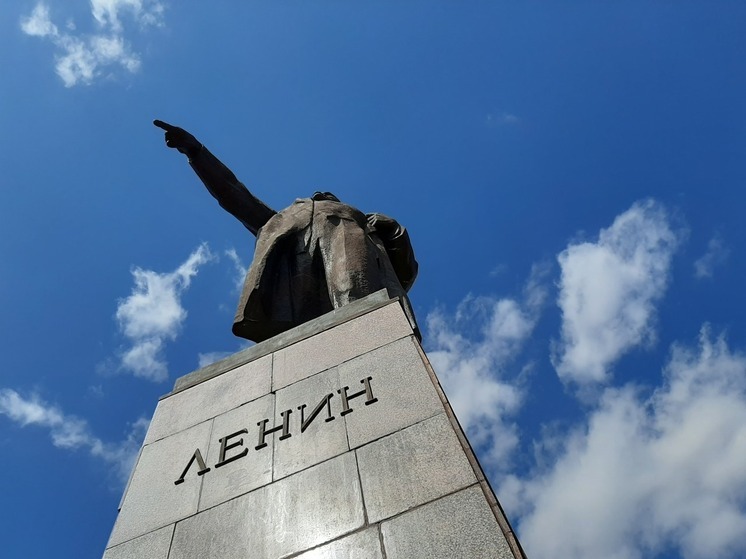 Саратовские коммунисты пожаловались Путину на фильм "Мумия"