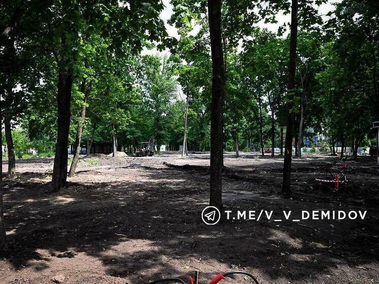 В парке Ленина идет строительство игрового экокластера для детей