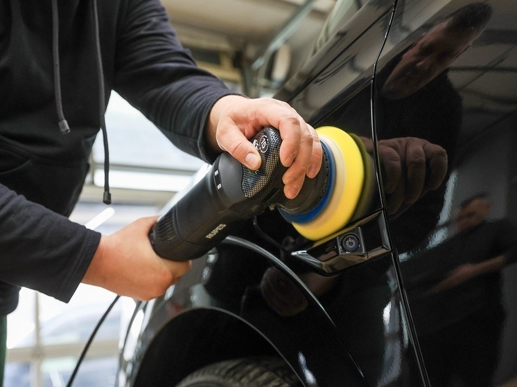 Автоэксперт Басманова перечислила способы защиты машины от царапин и сколов