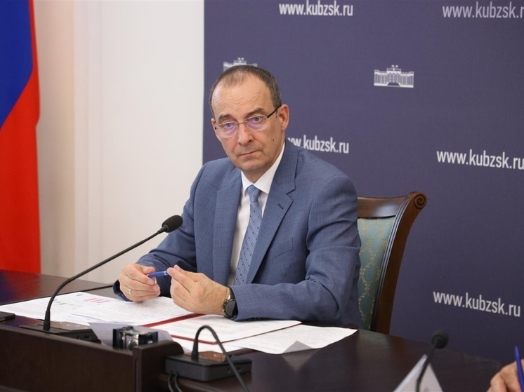 Глава кубанского парламента Юрий Бурлачко поздравил медработников Краснодарского края с профессиональным праздником
