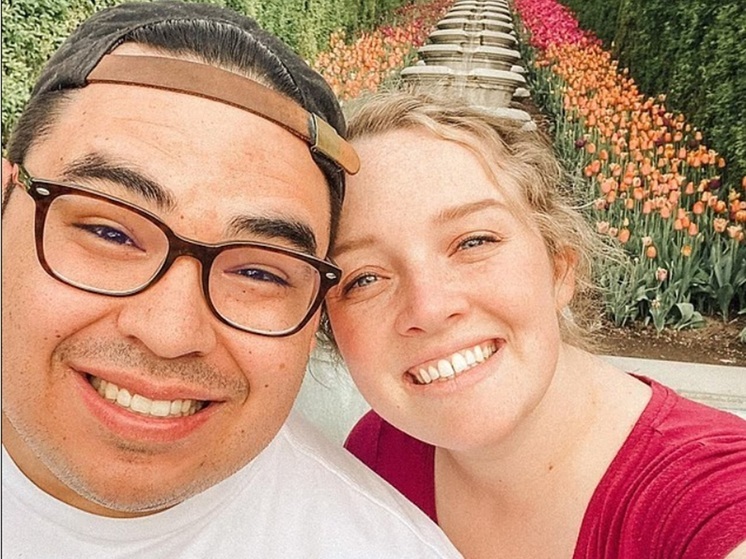 30-летний блогер Таннер Мартин умер после рождения дочки