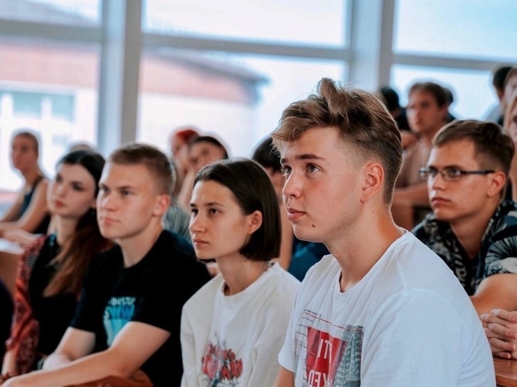 Смоленская область получит почти 127 миллионов рублей на создание молодёжных центров