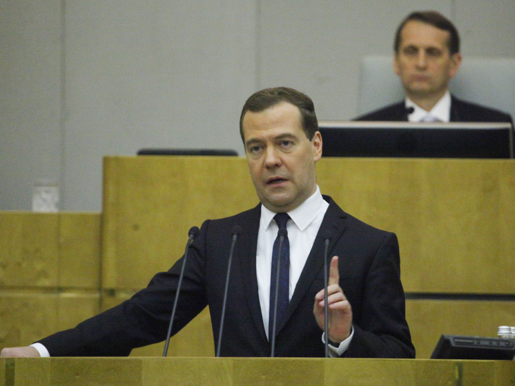 Медведев заявил, что боевики ВСУ все еще пытаются вторгнуться в Курскую область