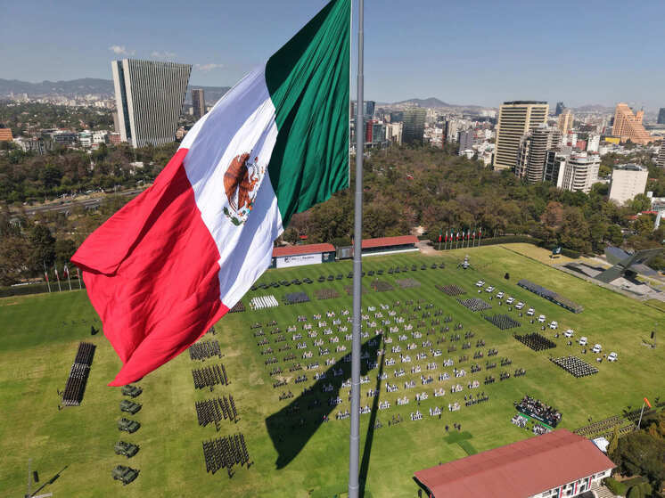 Мексика ввела внешнее управление для двух банков из-за американских санкций