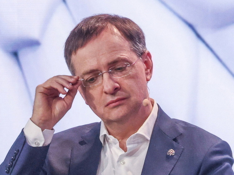 Мединский: с генсеком НАТО Рютте можно провести беседу об истории Малороссии