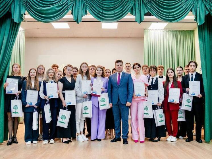 Первый в истории Липецка Прием главы провел для выпускников Ченцов