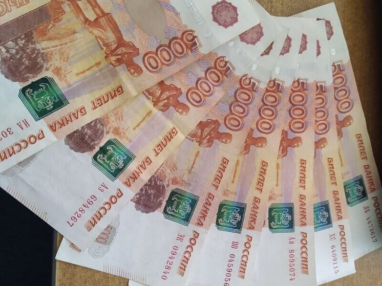 Соцработница похитила 1,5 млн рублей у инвалидов и проиграла в Дальнегорске