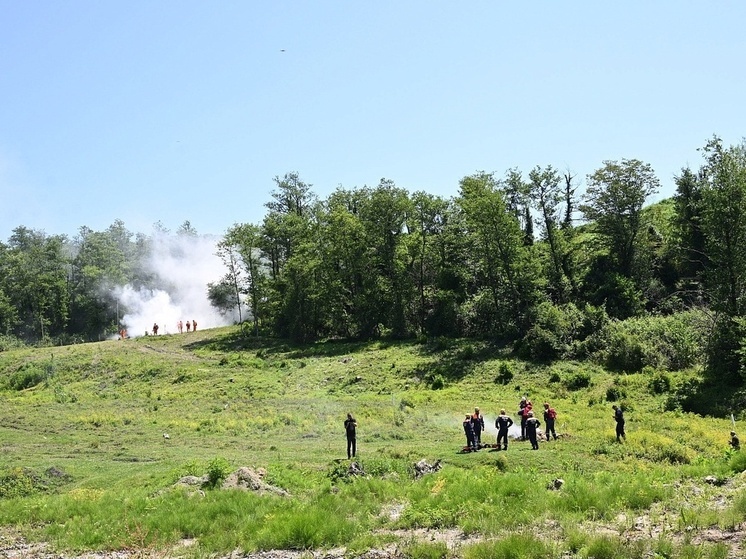 Условный пожар тушили сочинские пожарные