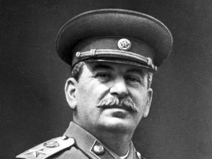 «Отца народов» поставили в один ряд с российским боярином, царским фаворитом, немецким принцем и великим полководцем