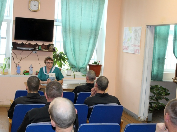 В Тверской области осужденные читали произведения Твардовского о войне