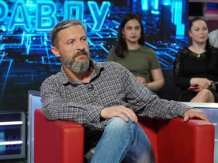 Об этом «МК в Крыму» поговорил с профессором кафедры русской и зарубежной литературы Института филологии КФУ им. В. И. Вернадского Владимиром Ореховым.