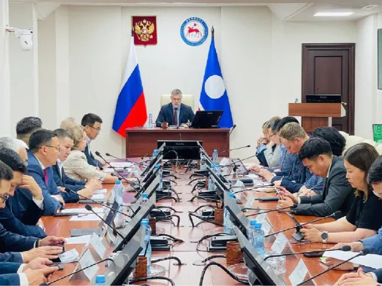 Кирилл Бычков провёл заседание Правительства республики