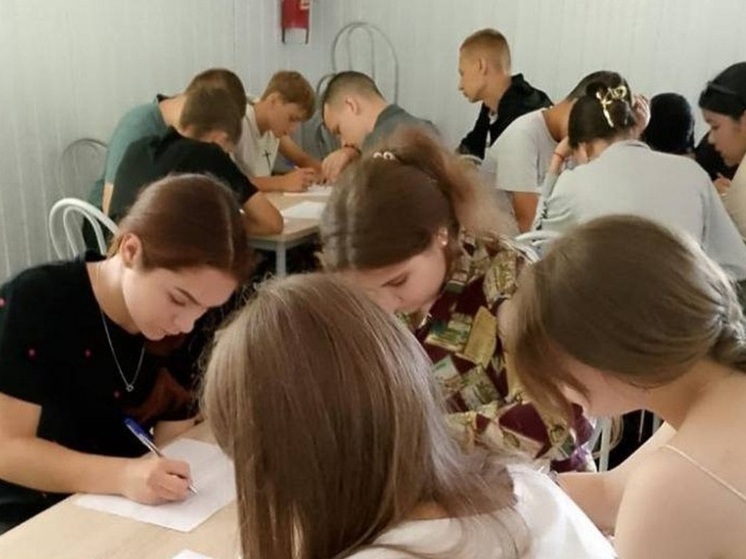 В Калмыкии школьникам рассказали о профессиях